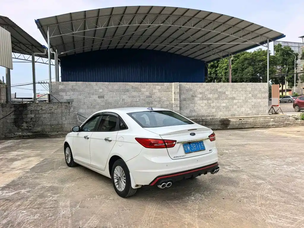 Ford Escort 2017