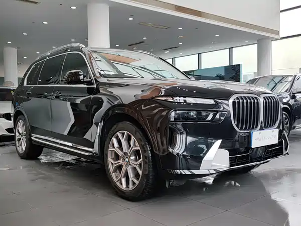 BMW X7 2024