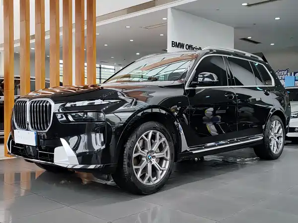 BMW X7 2024