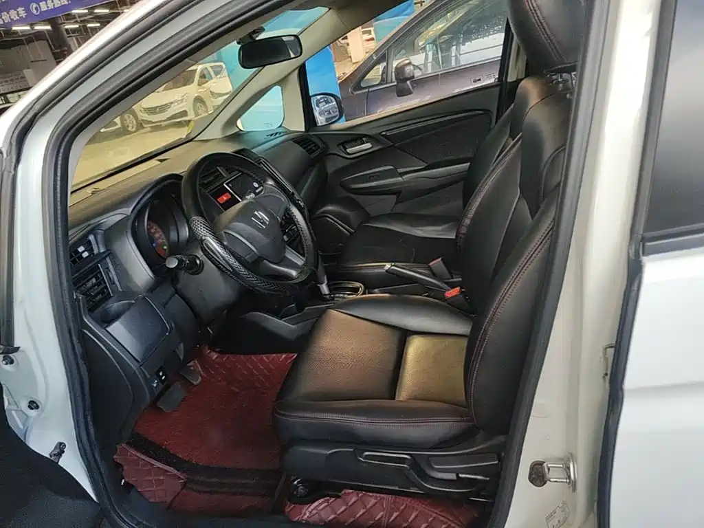 Honda Fit 2016 — фото 15