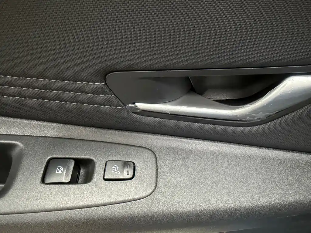 Hyundai Elantra 2023 — фото 25