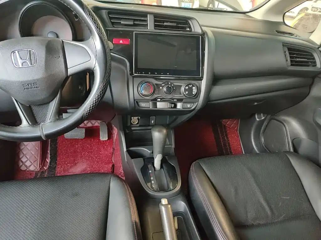 Honda Fit 2016 — фото 13