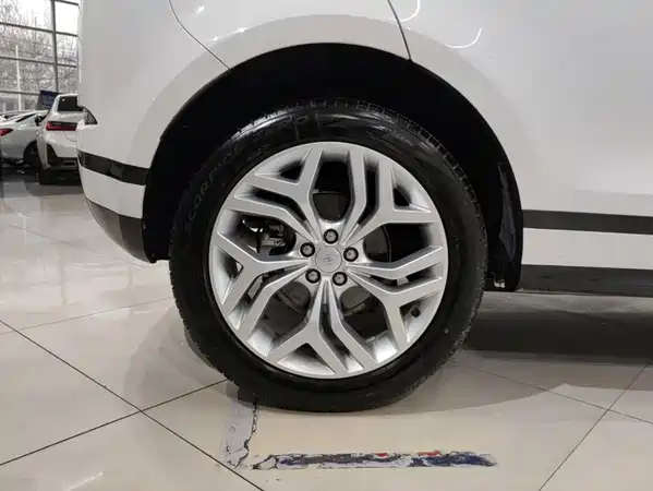 Land Rover Range Rover Evoque 2023