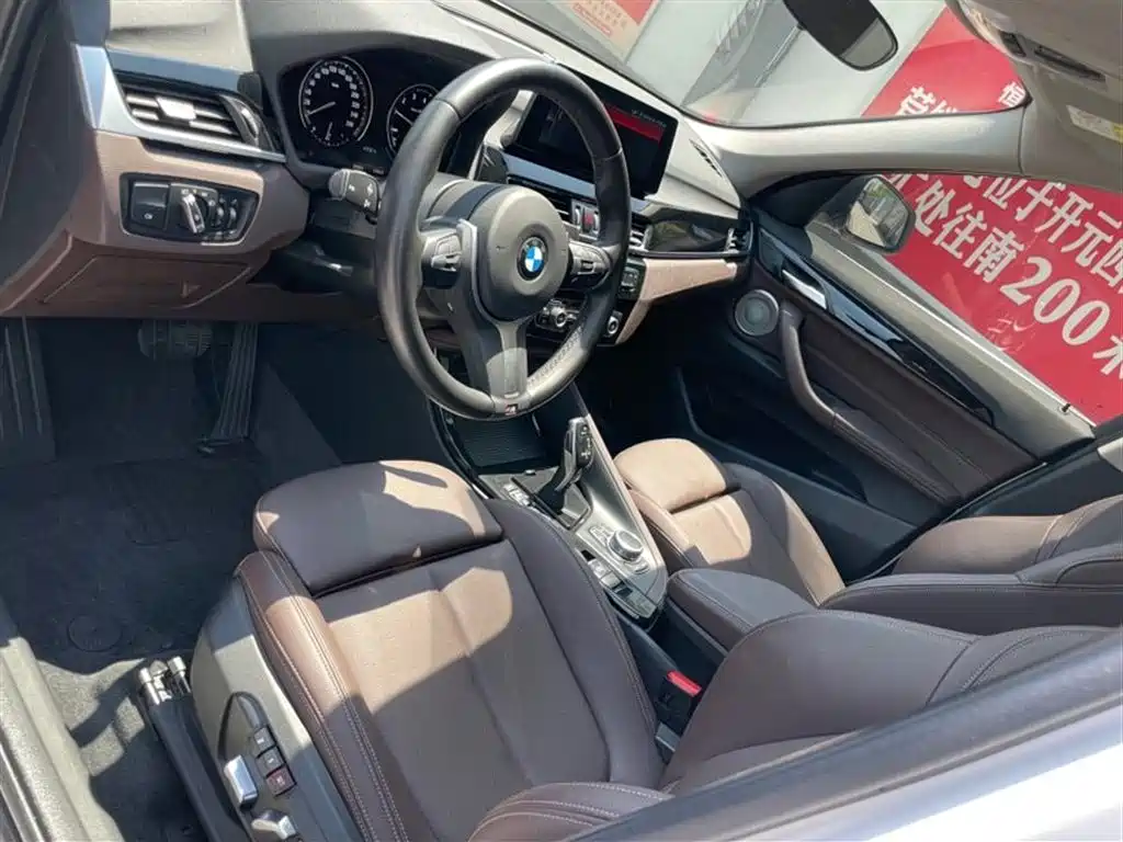 BMW X1 2022 — фото 8