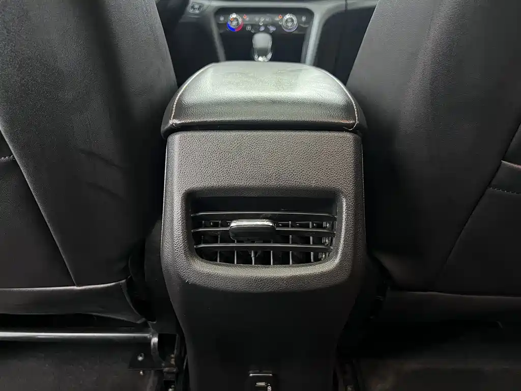Chevrolet Orlando 2023 — фото 14