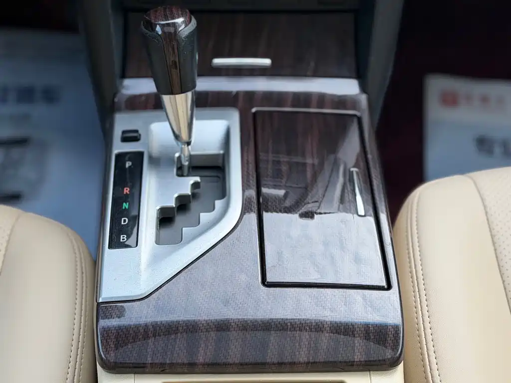 Toyota Camry 2016 — фото 13