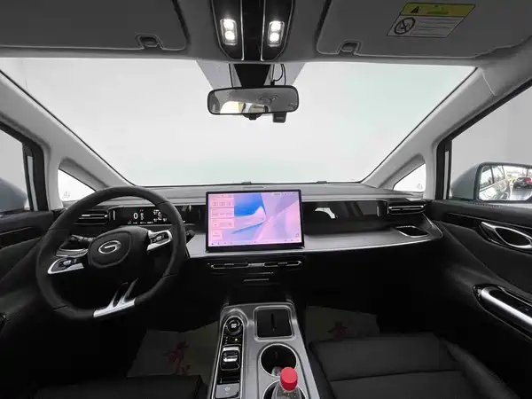 GAC Trumpchi E8 PHEV 2025