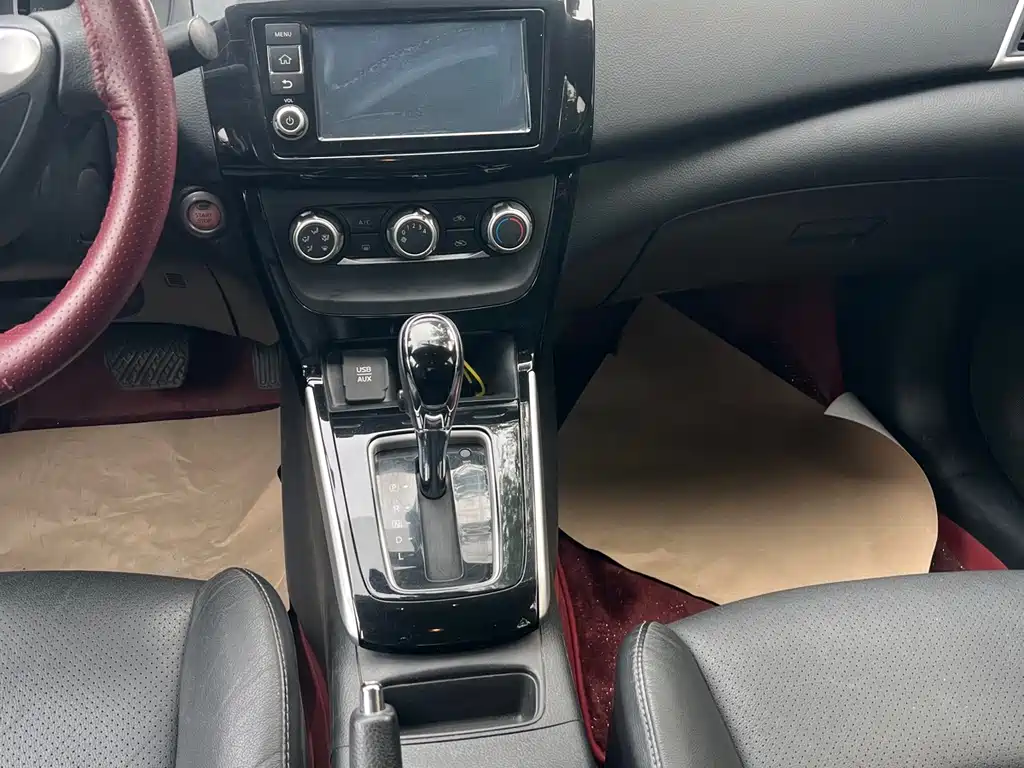 Nissan Sylphy 2018 — фото 12