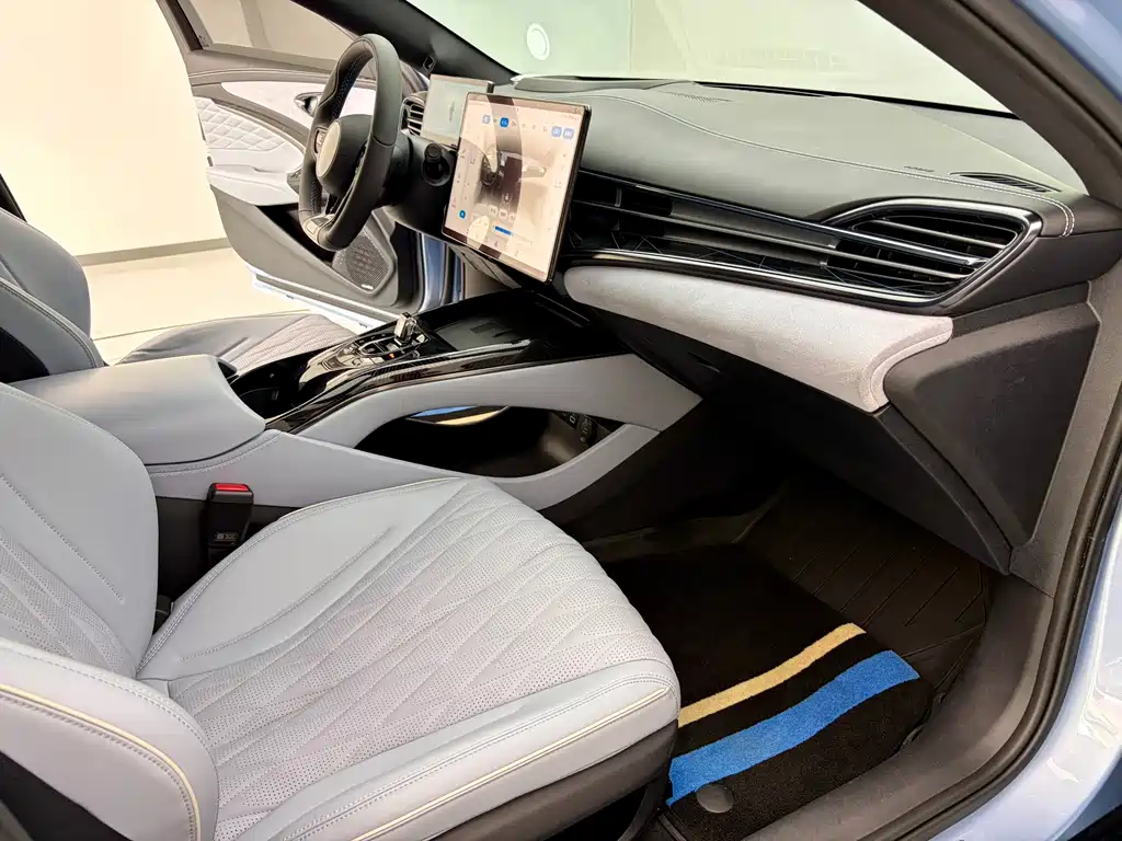 BYD Seal 2023 — фото 16