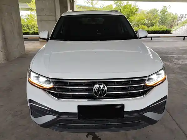Volkswagen Tiguan L 2023