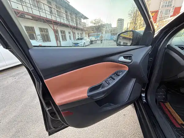 Ford Focus 2012