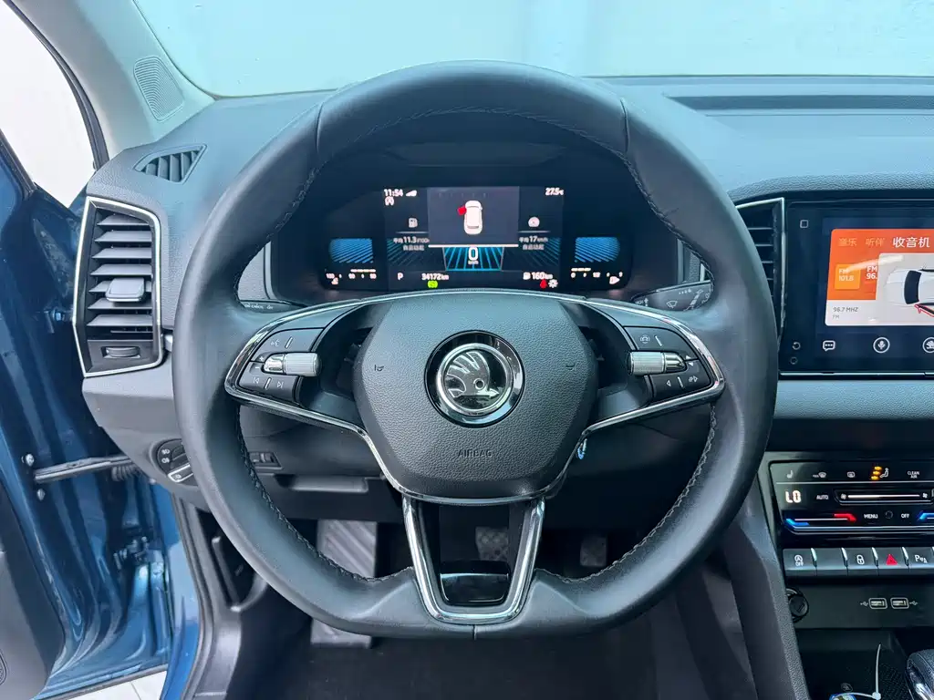Skoda Korok 2023 — фото 11