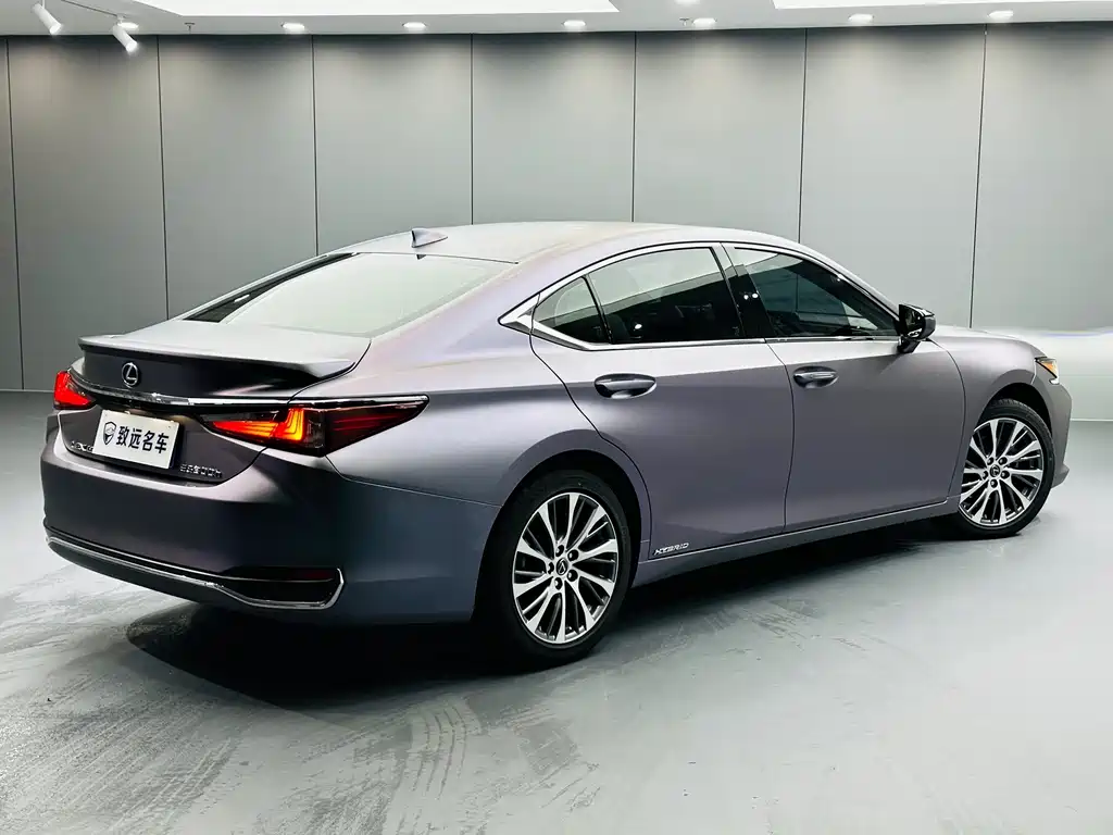 Lexus ES 2021 — фото 4