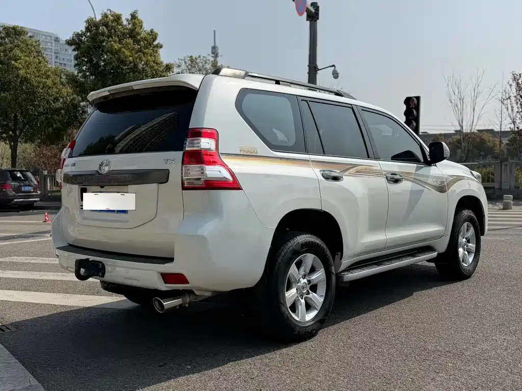 Toyota Prado 2017 — фото 9