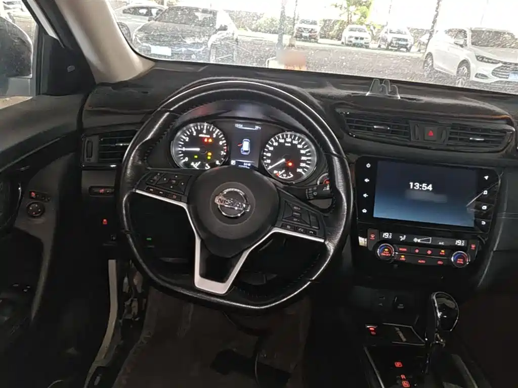 Nissan X-Trail 2020 — фото 11