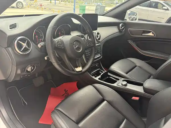 Mercedes-Benz CLA 2018