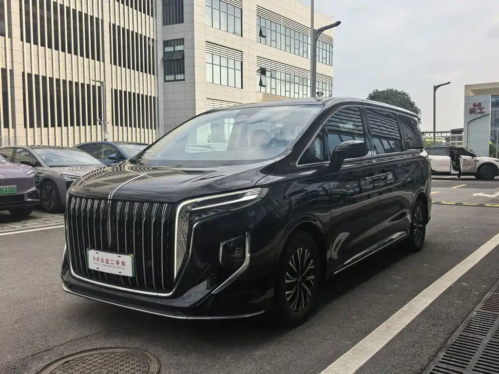 Hongqi HQ9 PHEV 2024 — фото 1