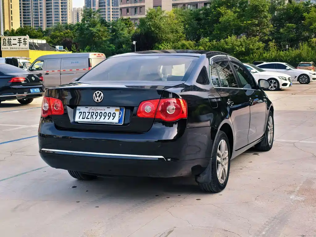 Volkswagen Sagitar 2011