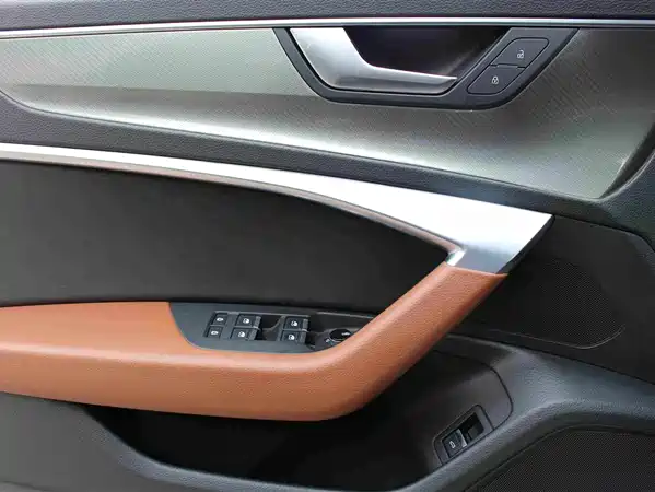 Audi A6L 2021
