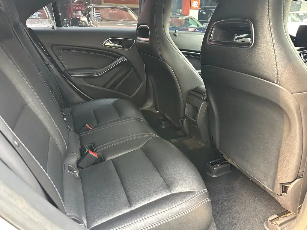 Mercedes-Benz CLA 2018 — фото 13