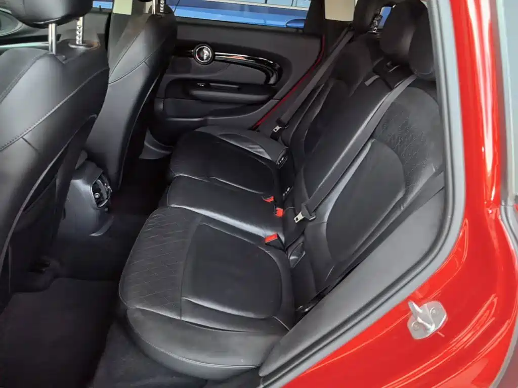 MINI Clubman 2018 — фото 17