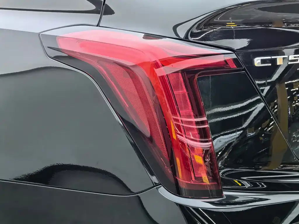 Cadillac CT5 2021 — фото 22