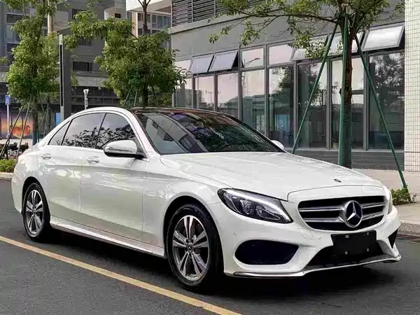 Mercedes-Benz C-Class 2018