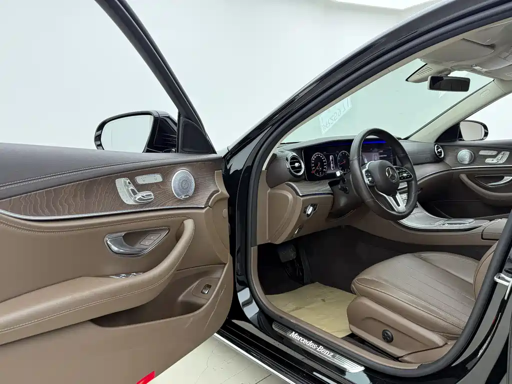 Mercedes-Benz E-Class 2020 — фото 7