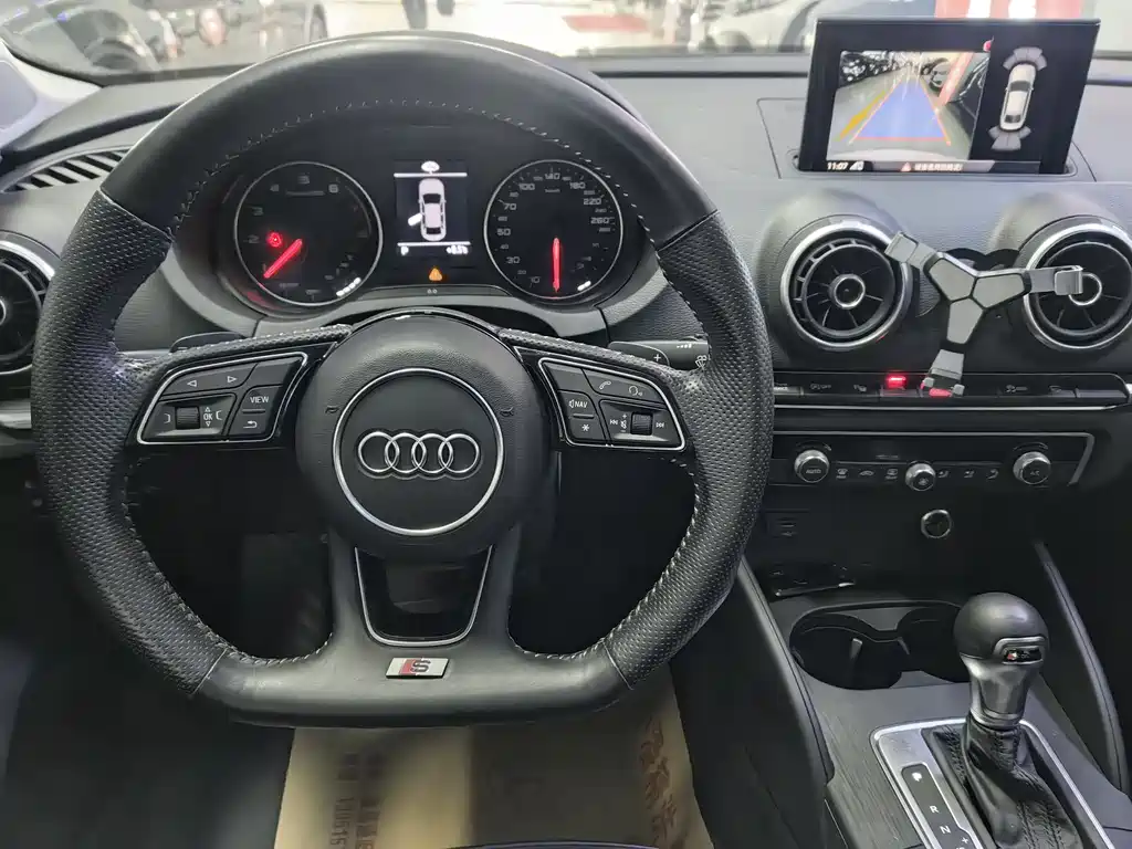 Audi A3 2017 — фото 11