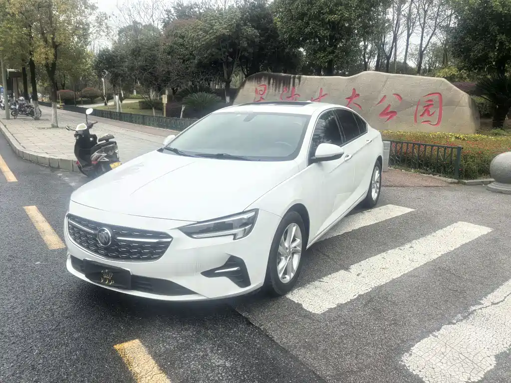 Buick Regal 2021