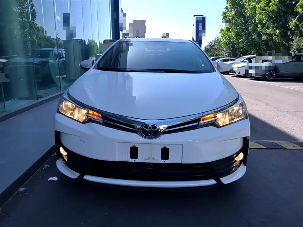 Toyota Corolla 2019 — фото 3