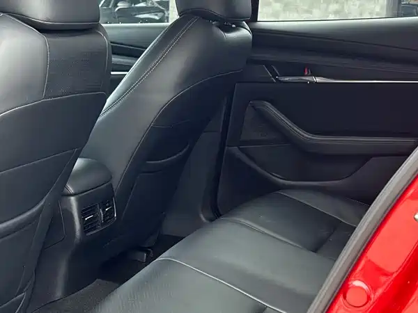 Mazda 3 Axela 2024