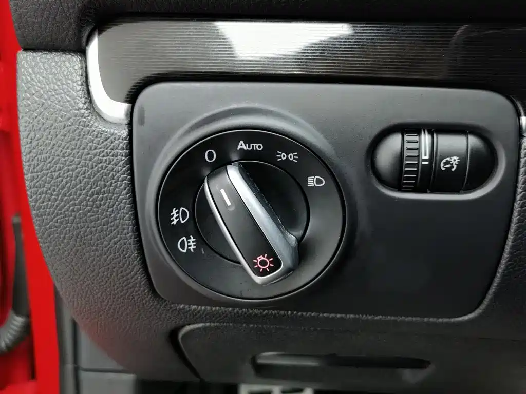 Volkswagen Golf GTI 2013 — фото 21