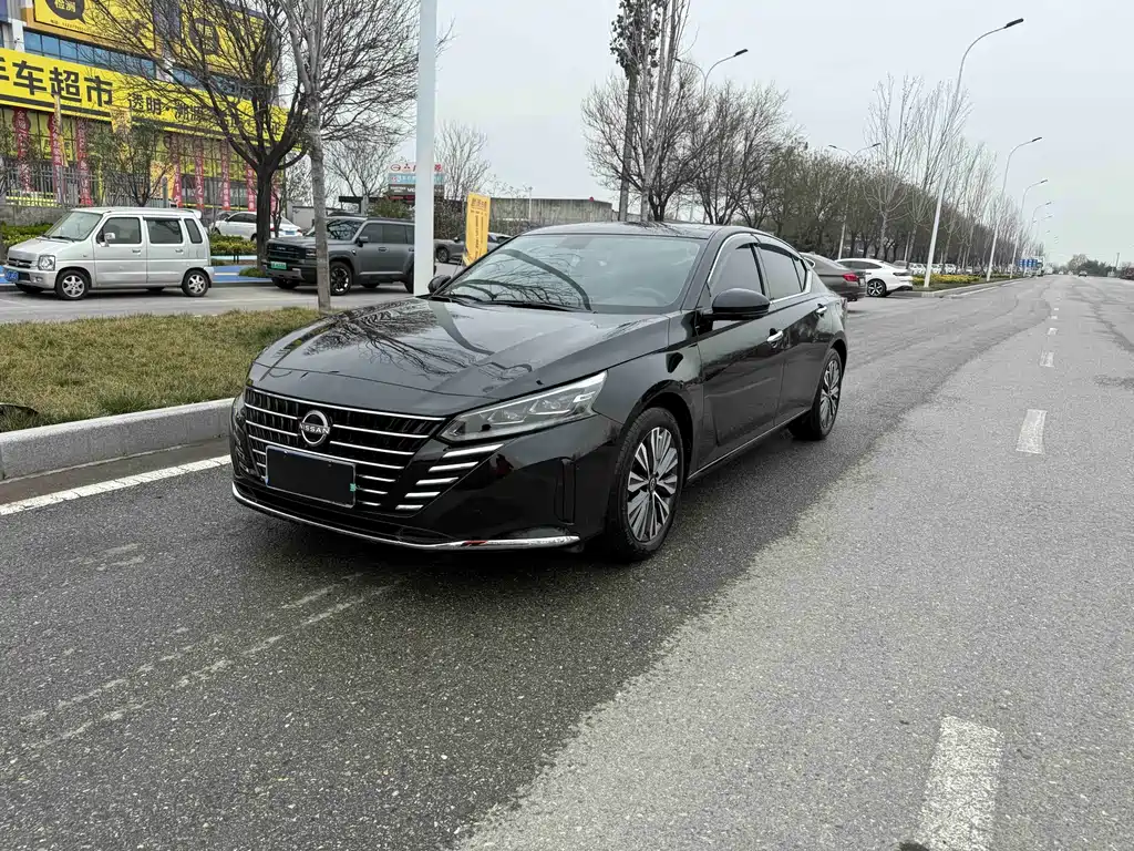 Nissan Teana 2024