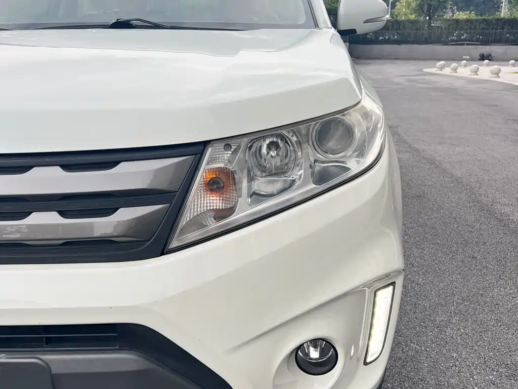 Suzuki Vitara 2018 — фото 9
