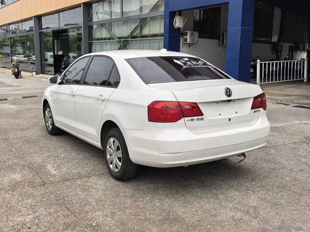 Volkswagen Jetta 2015