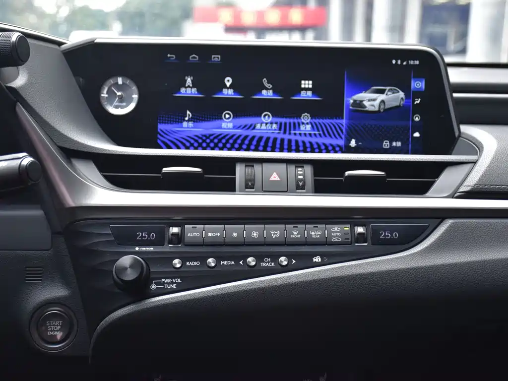 Lexus ES 2019 — фото 12