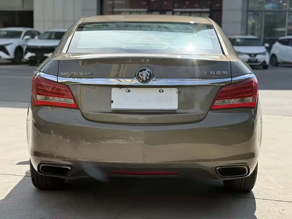 Buick LaCrosse 2015 — фото 9