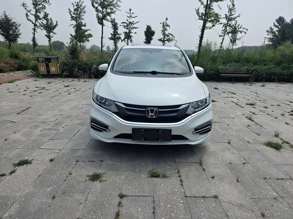 Honda Jade 2017