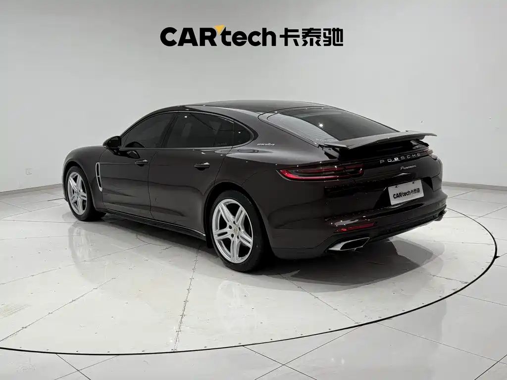 Porsche Panamera 2018 — фото 7