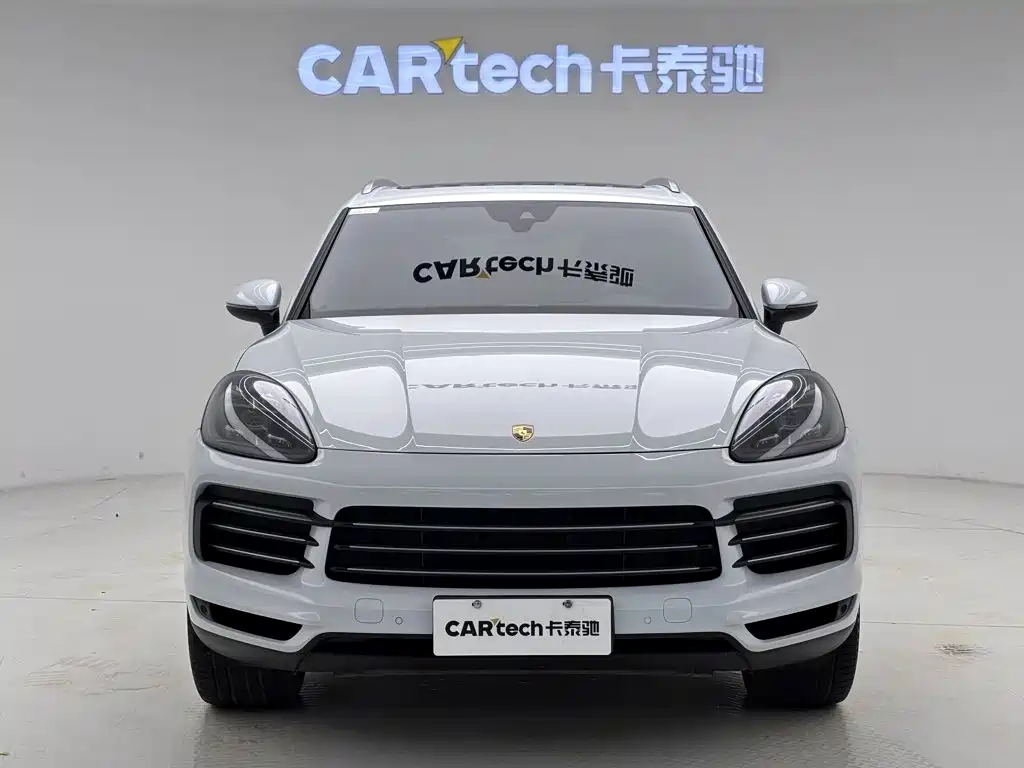 Porsche Cayenne 2018 — фото 24