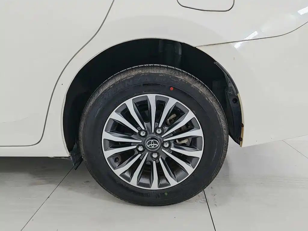 Toyota Corolla 2019 — фото 14