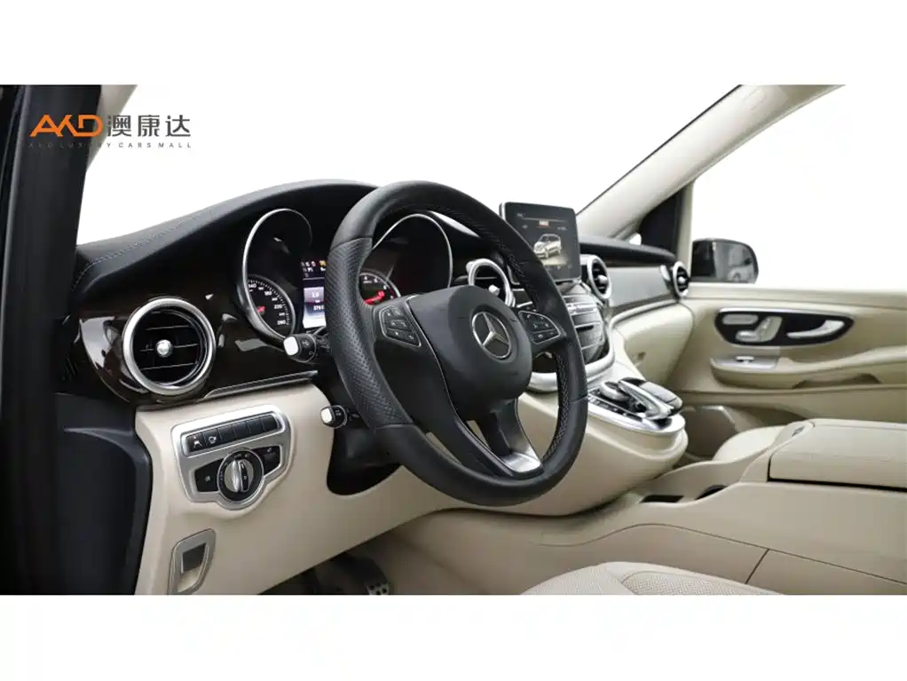 Mercedes-Benz V-Class 2018 — фото 6