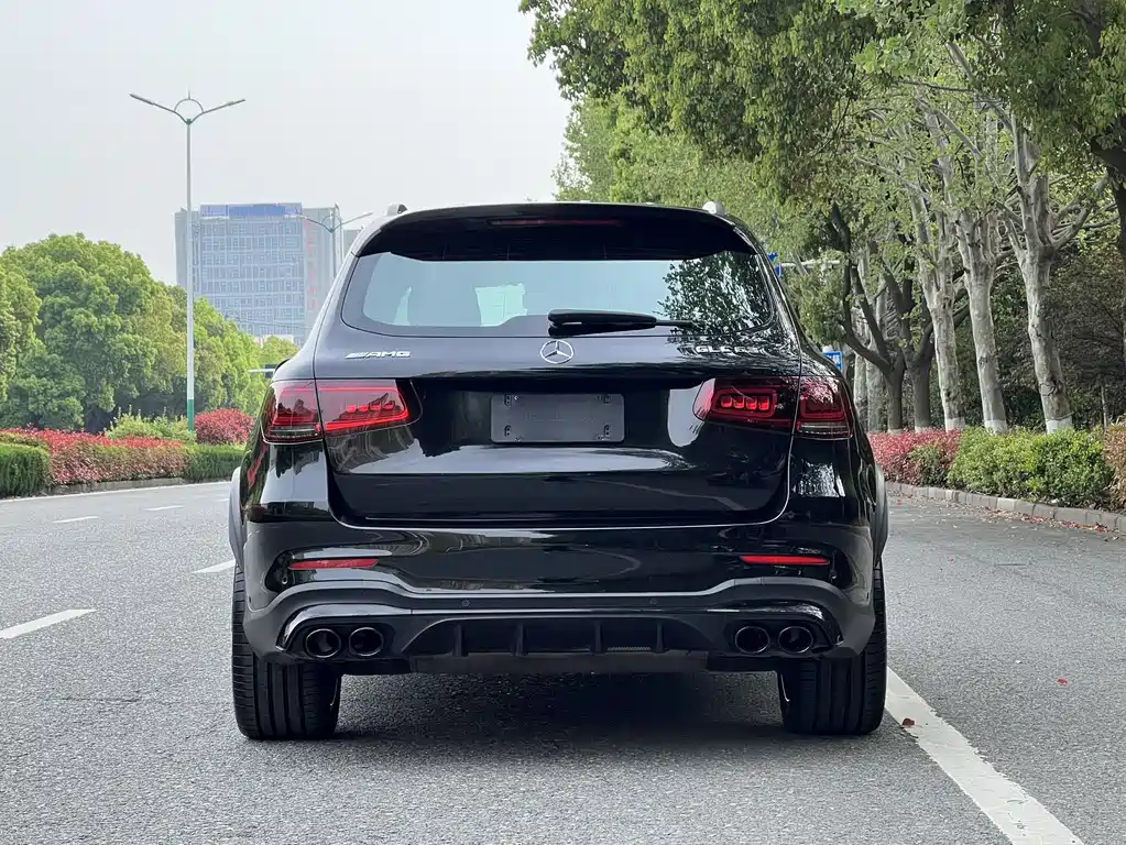 Mercedes-Benz GLC AMG 2022 — фото 16