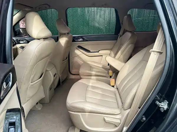 Baojun 730 2014