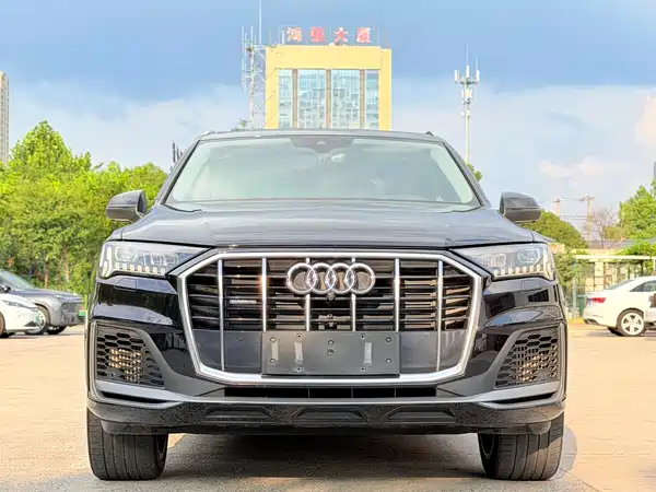 Audi Q7 2021