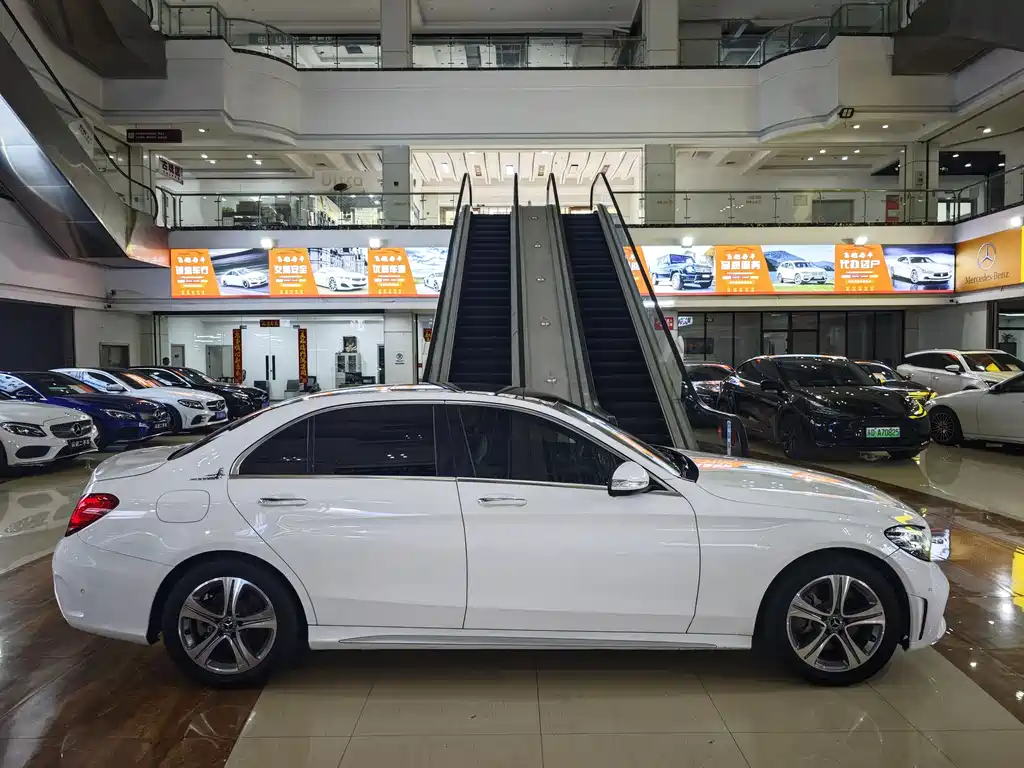 Mercedes-Benz C-Class 2019