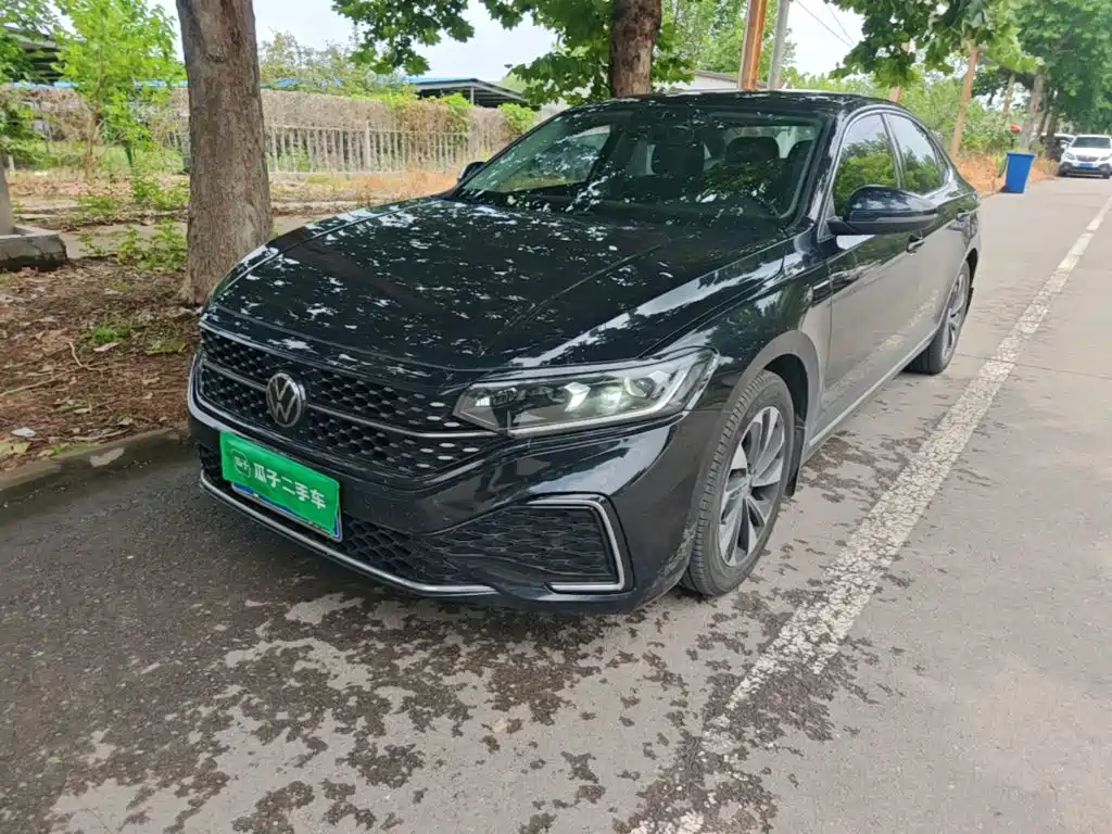 Volkswagen Passat 2024