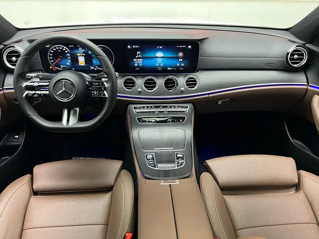 Mercedes-Benz E-Class 2022 — фото 12