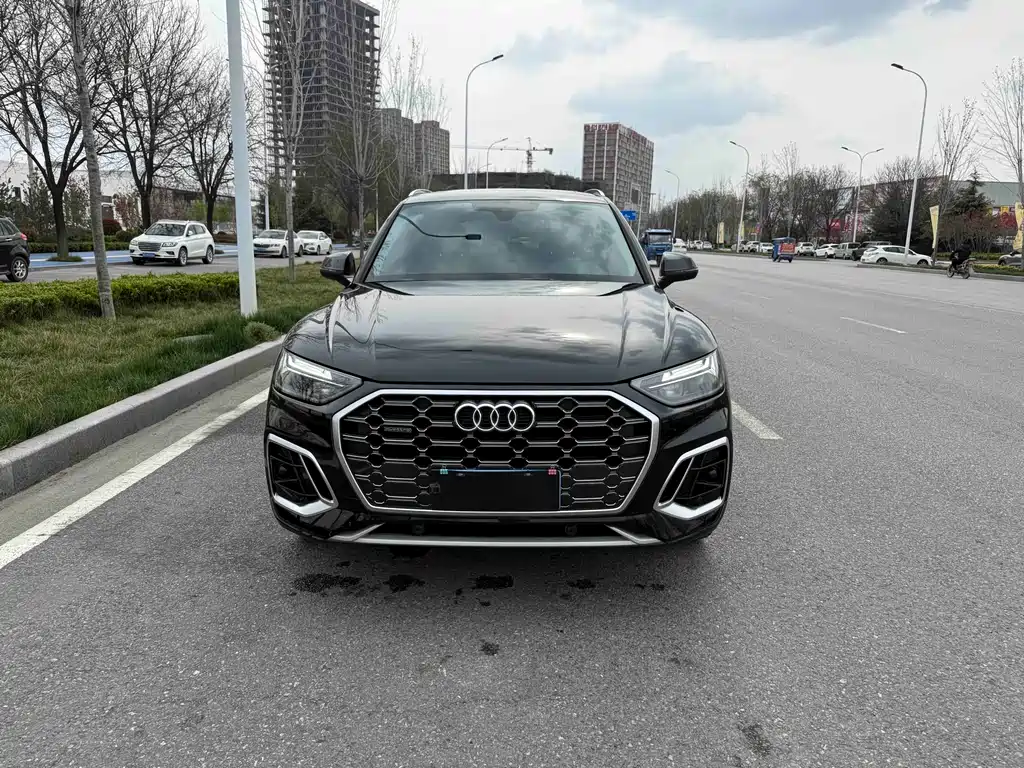 Audi Q5L 2021